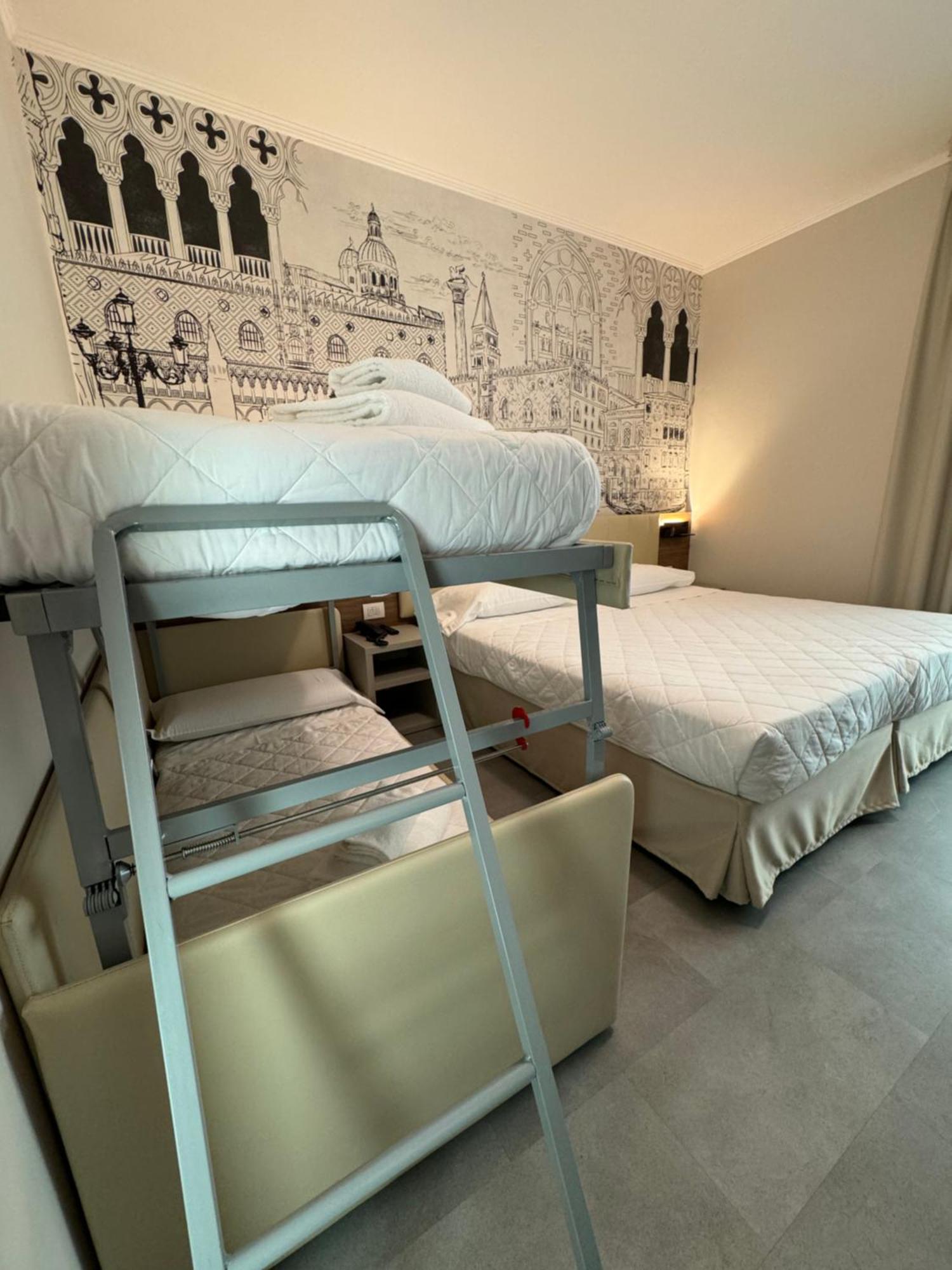 לידו די ג'סולו Hotel Marco Polo מראה חיצוני תמונה